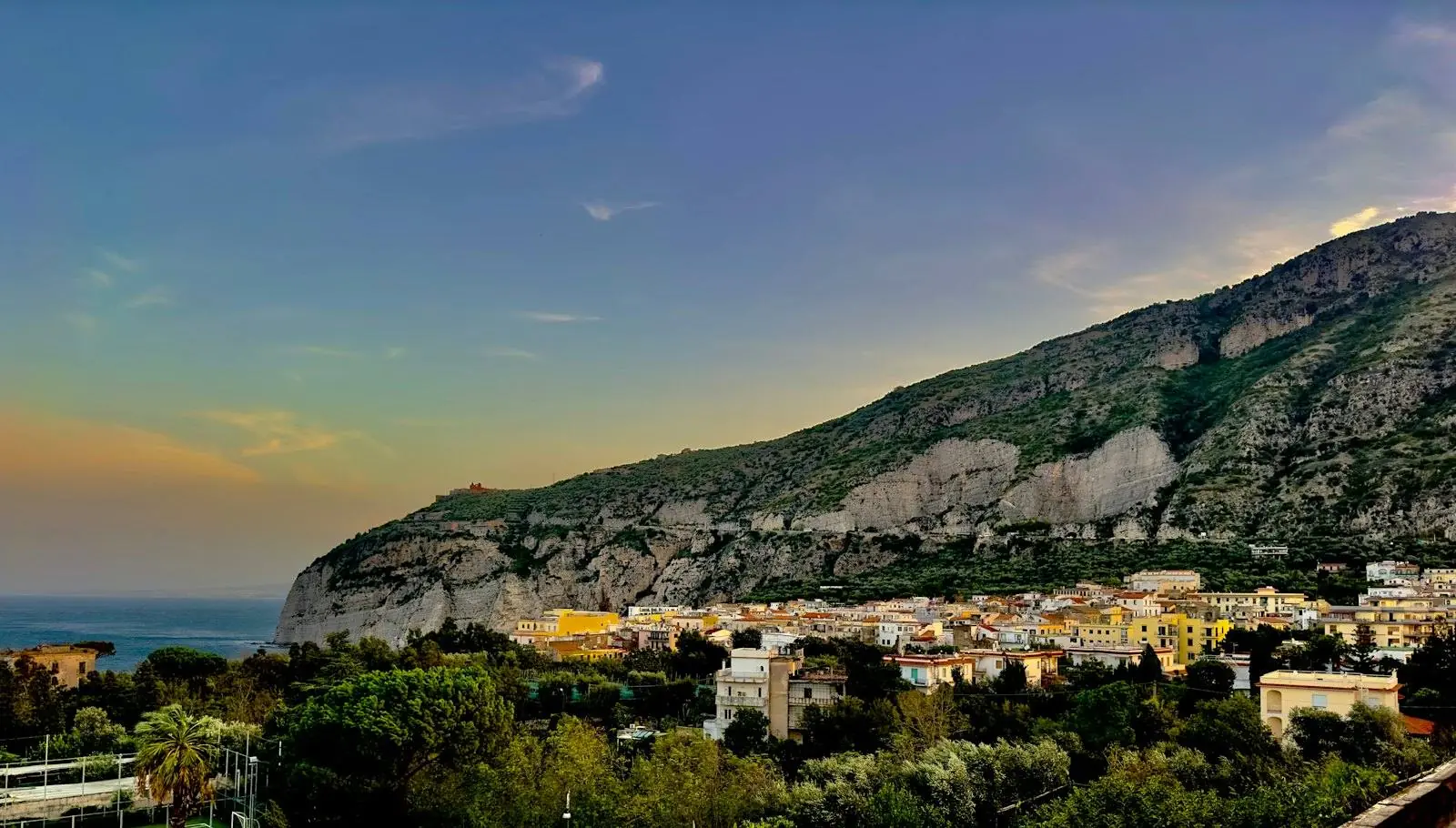 Piano di Sorrento e le colline
